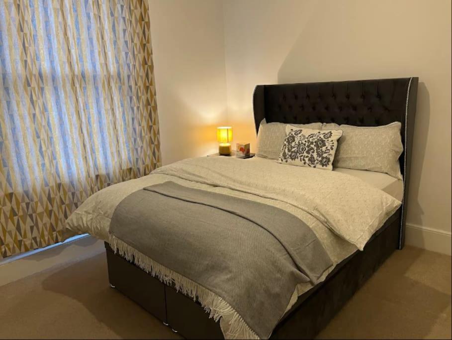 Two Bedroom Flat In Londen Buitenkant foto
