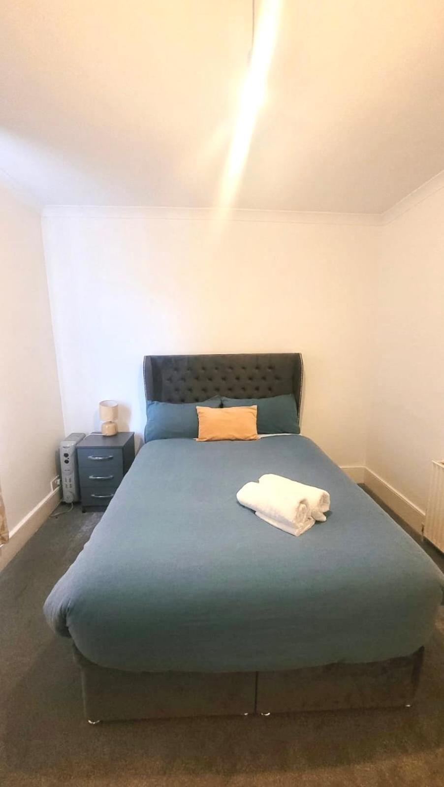 Two Bedroom Flat In Londen Buitenkant foto