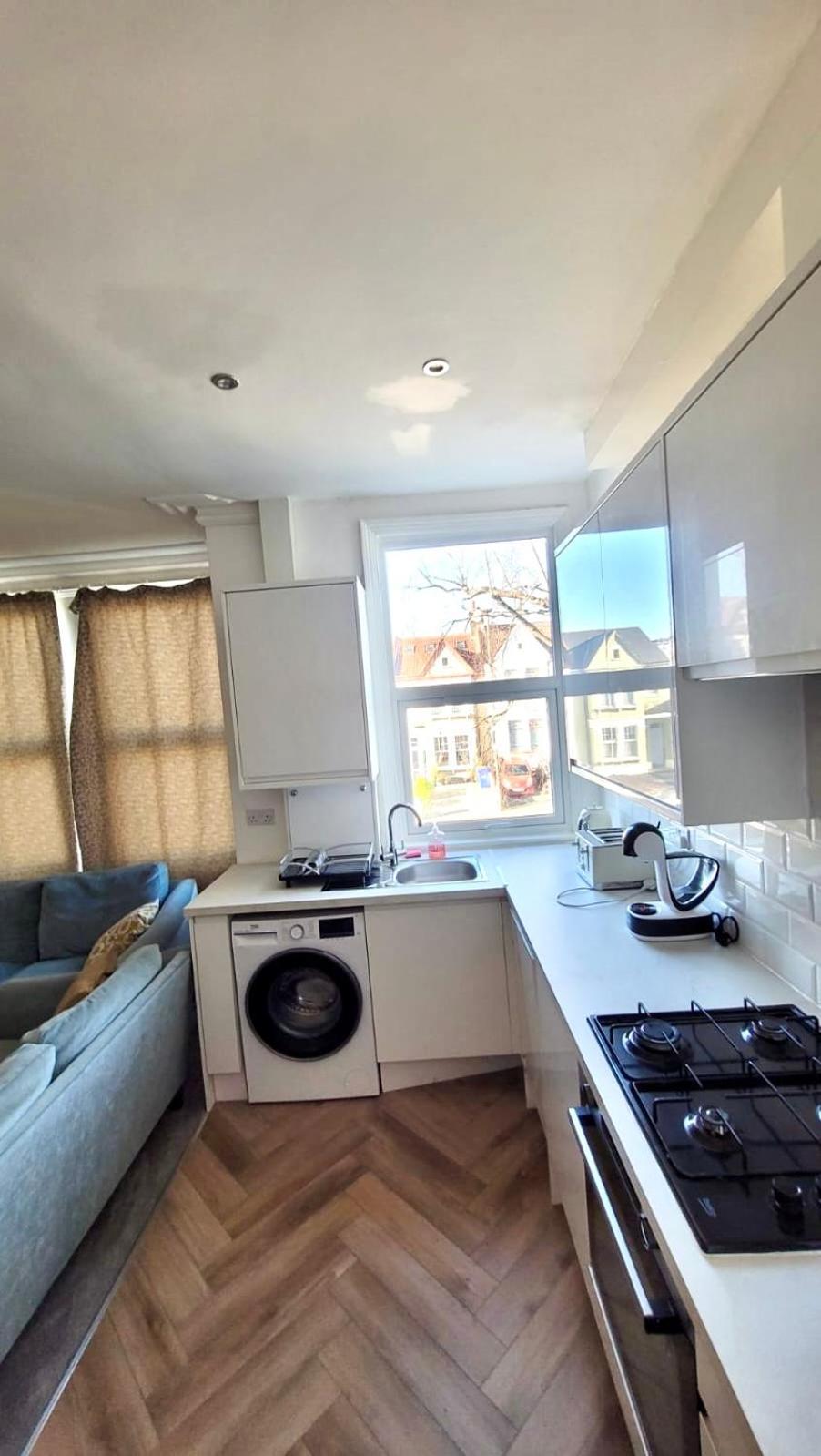 Two Bedroom Flat In Londen Buitenkant foto